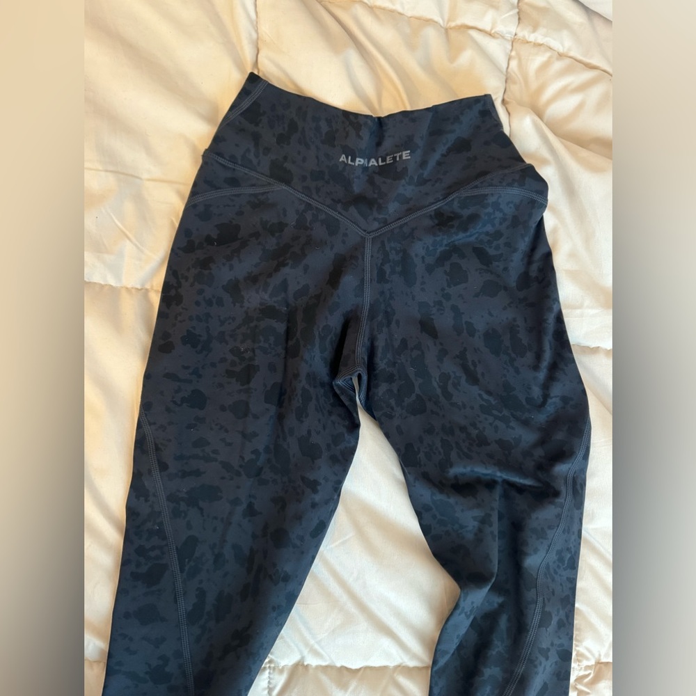 Surface Power Leggings - Alphalete